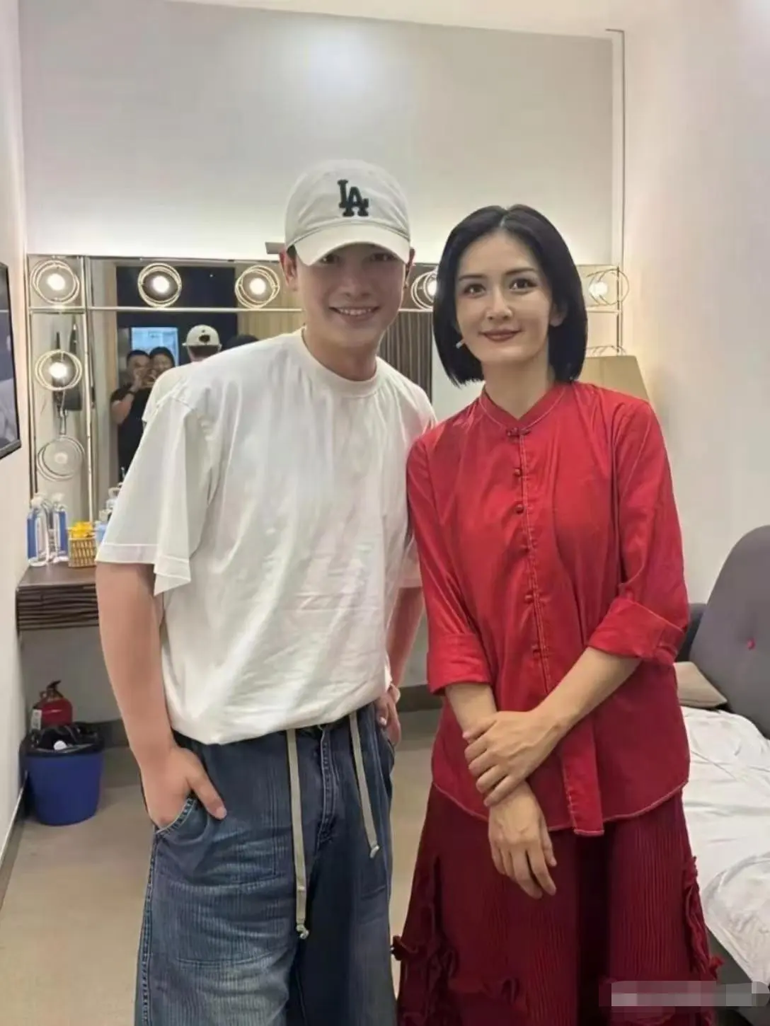 谢娜也老了，像中年大妈了。