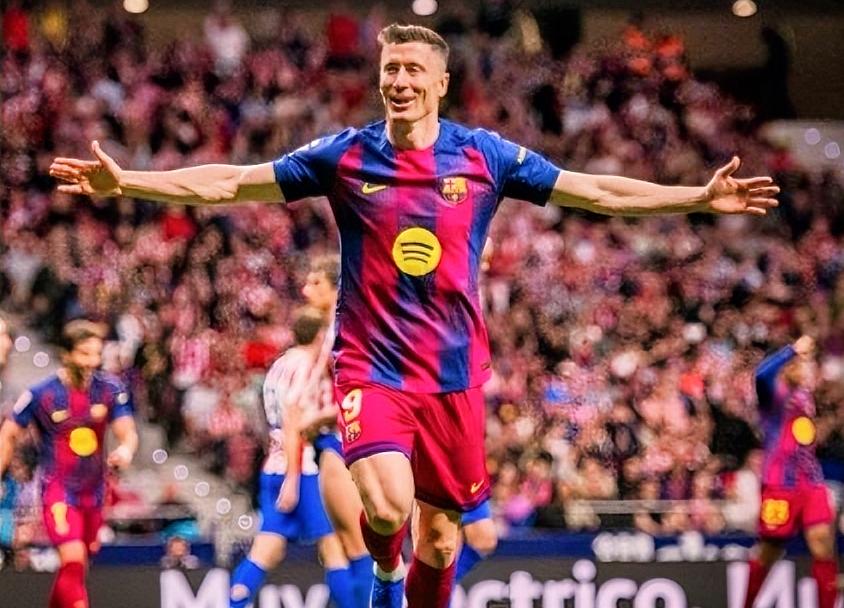 莱万：被动绝杀也是绝杀，也不是谁都能学的，反正7分优势到手了。亚马尔：上下半场