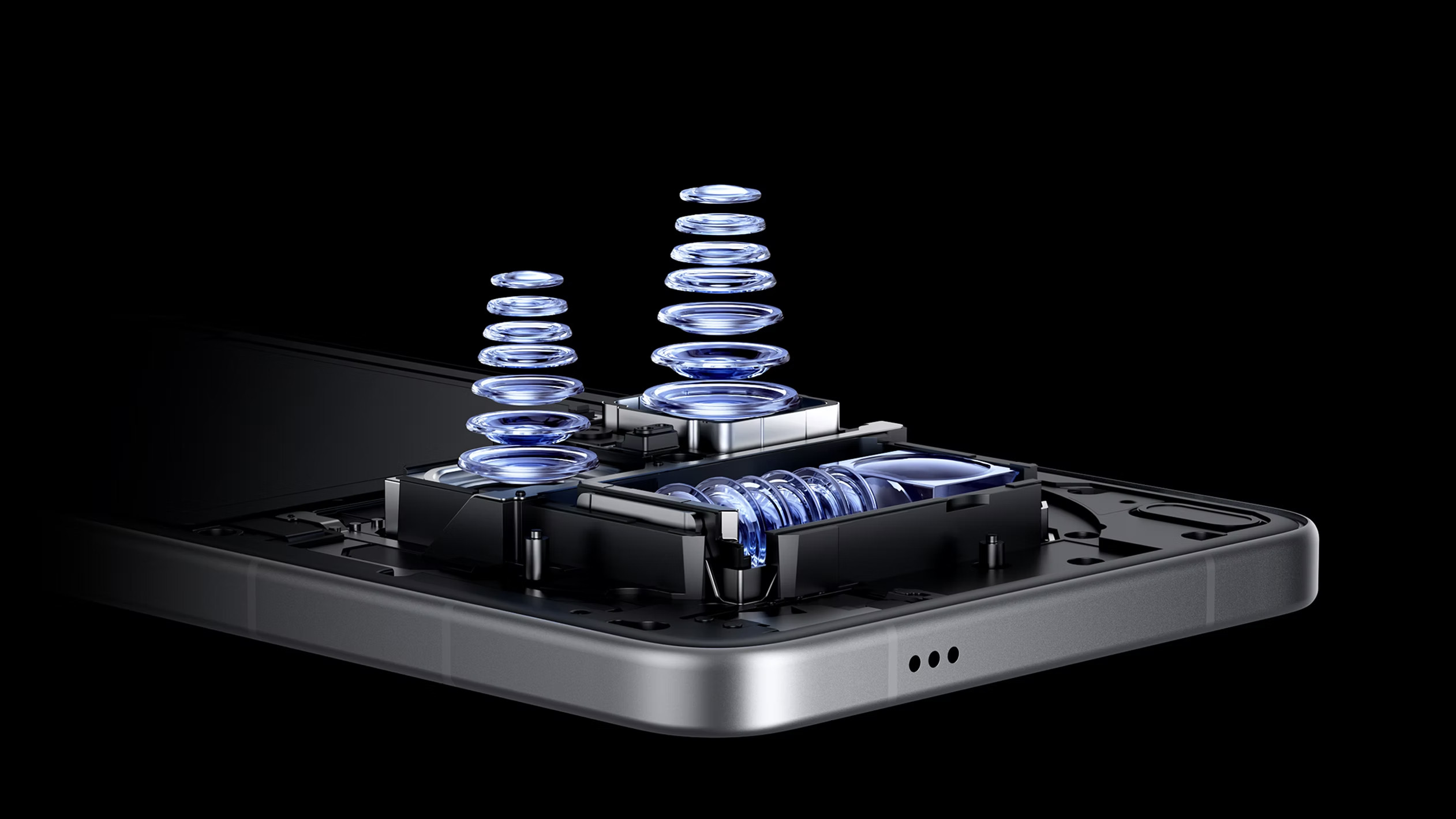 蓝厂在影像这方面还是有话语权的啊，据悉新款X300Ultra上采用了双2亿像素