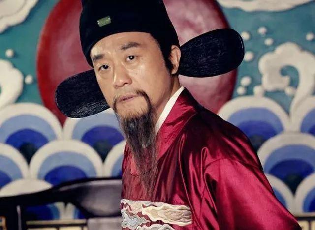 不杀于谦，夺门之变没法交代明英宗朱祁镇犹豫了。他心里清楚，于谦是救过大明的人