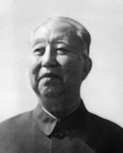 1981年，华国锋其实并没有辞去所有职务，他还保留了一个职务，直到2002年，华