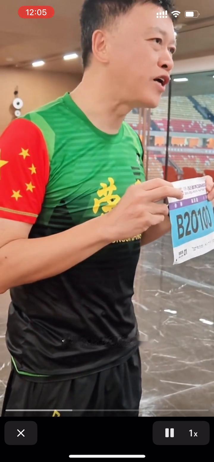 老高去主城后跑的第一场半马。每一次比赛完了以后都是本次抢购，现在送给你们。我