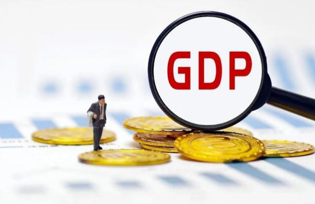 中美GDP差距出现反转，我们又重新追了上来。 七月的数字，风向悄悄变了。 