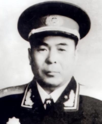 1935年，东北军一个小兵听说“红军不杀俘虏，还给路费”，就“主动”当俘虏，17