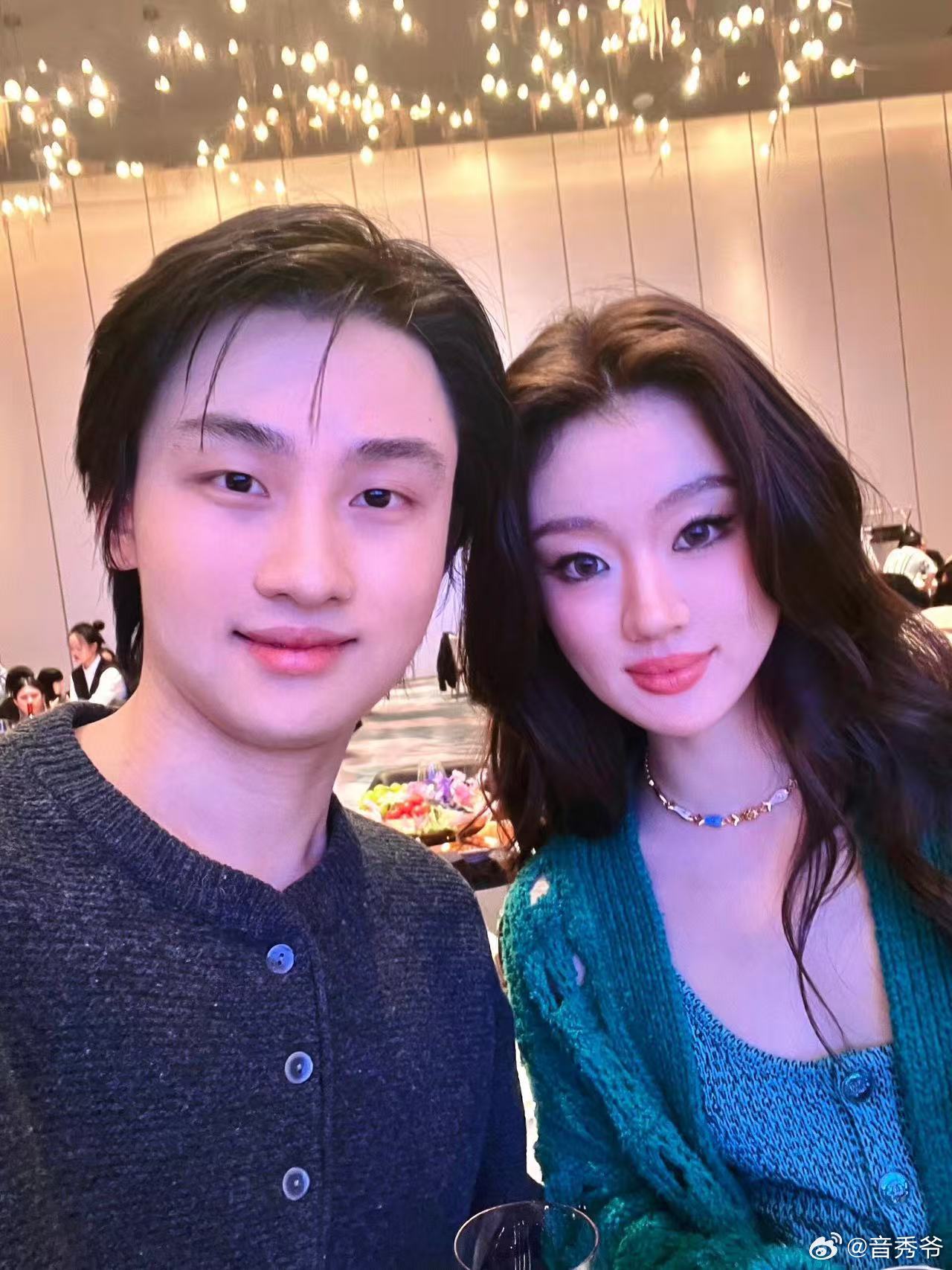 单依纯御用和声参加芒果音综声鸣远扬芒果音综迎来单依纯御用和声，这简直是给观众带