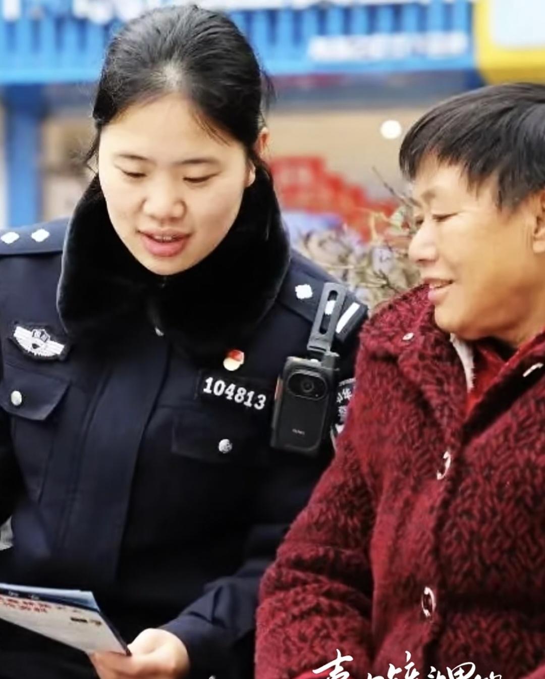 95后的女生这会儿大多还在因一点生活琐事烦恼吧？可四川沐川这位罗慧琳，真是让人不