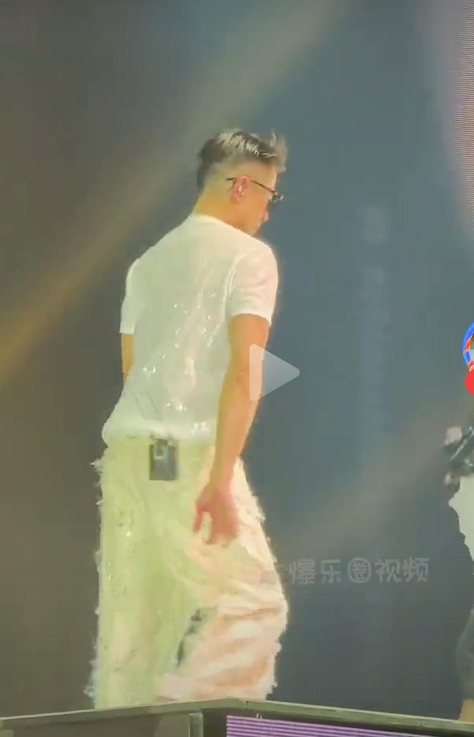 郭富城在成都开演唱会，张学友也在成都开演唱会，谢霆锋更是在重庆开演唱会！大