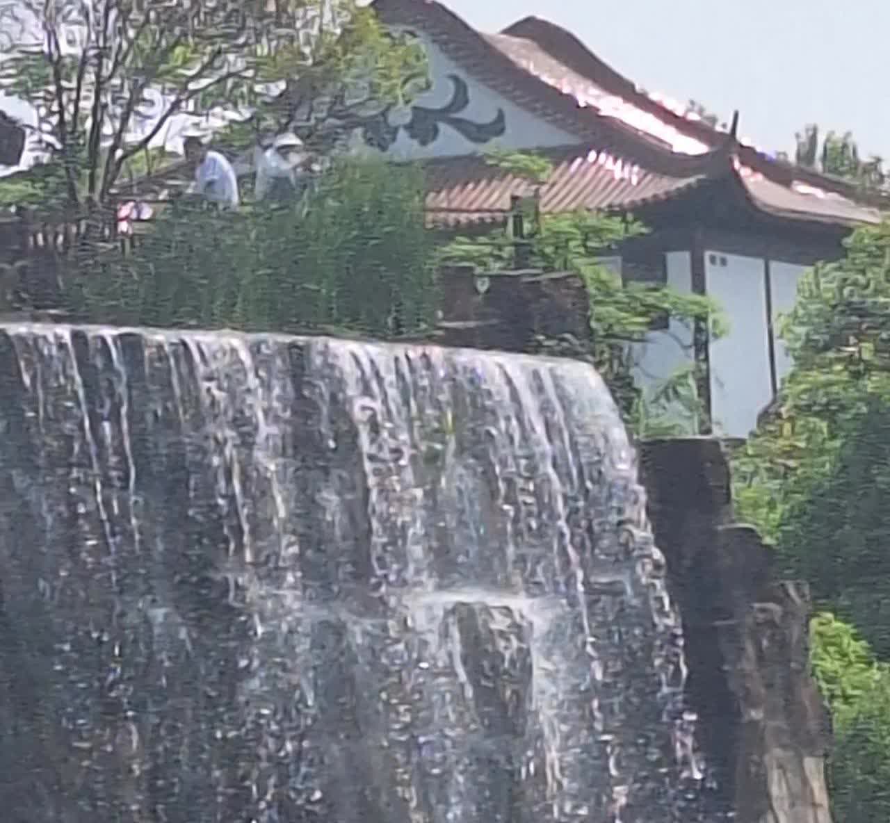 我的学车日记(六十七)练车对于每一个人，都是一段难忘的体验，教练的态度决定了