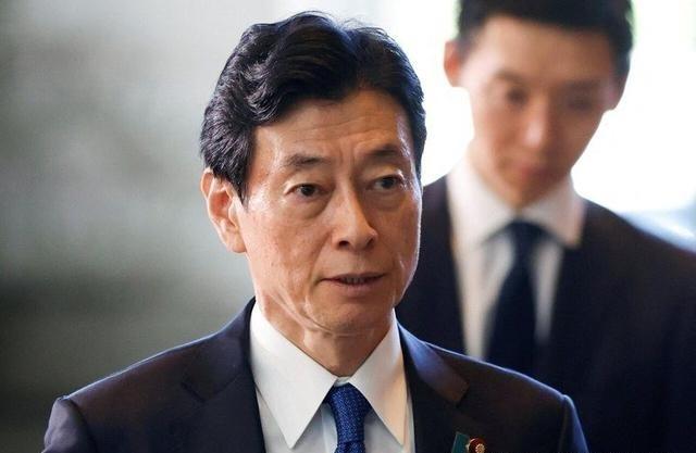 丢人丢到家了！日媒自己先憋不住开骂——西村康稔好歹是自民党四大核心，三十年老政客