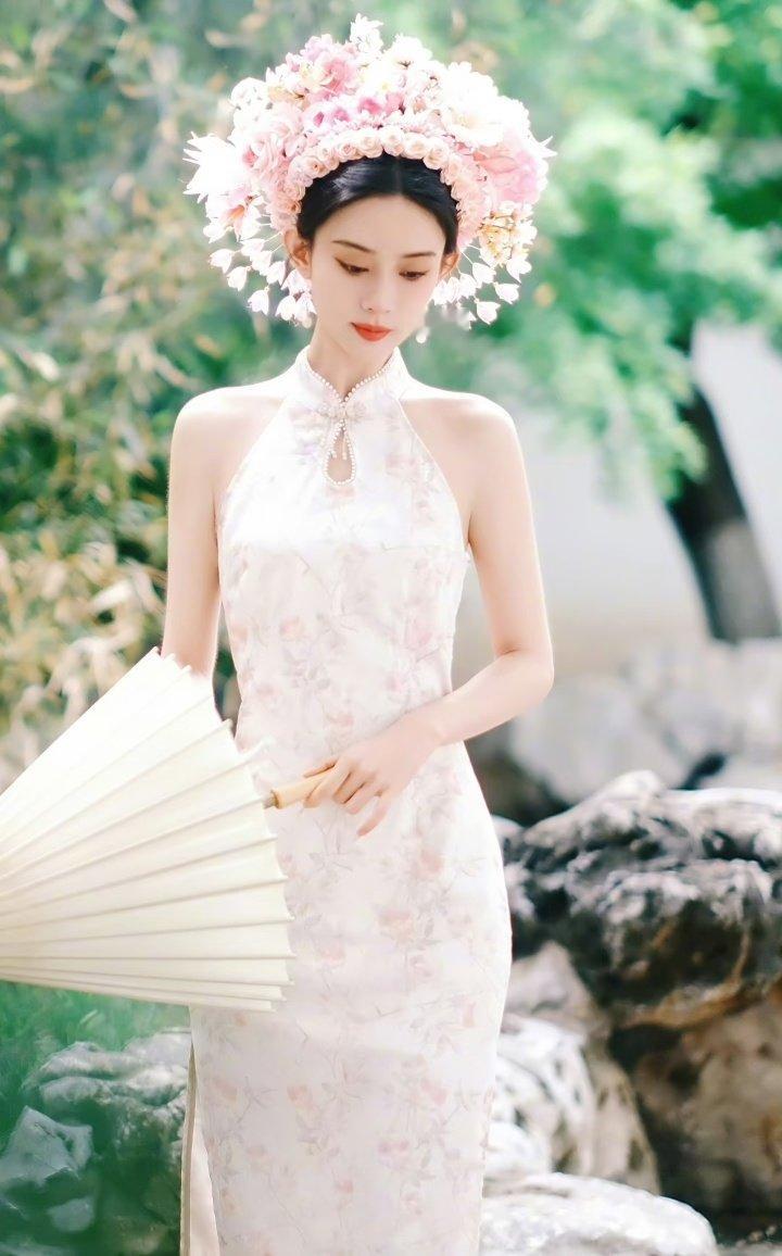 网友票选出最适合簪花造型的女明星：TOP9陈瑶TOP8白鹿TOP7陈都灵TOP6孟子义TOP5王楚然