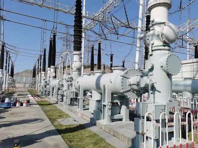 印度人即使拿到超高压技术也根本没办法实现，所有设备器件只能依靠进口组装，