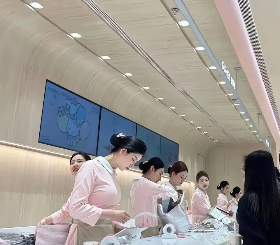 干啥都不容易，太卷了。