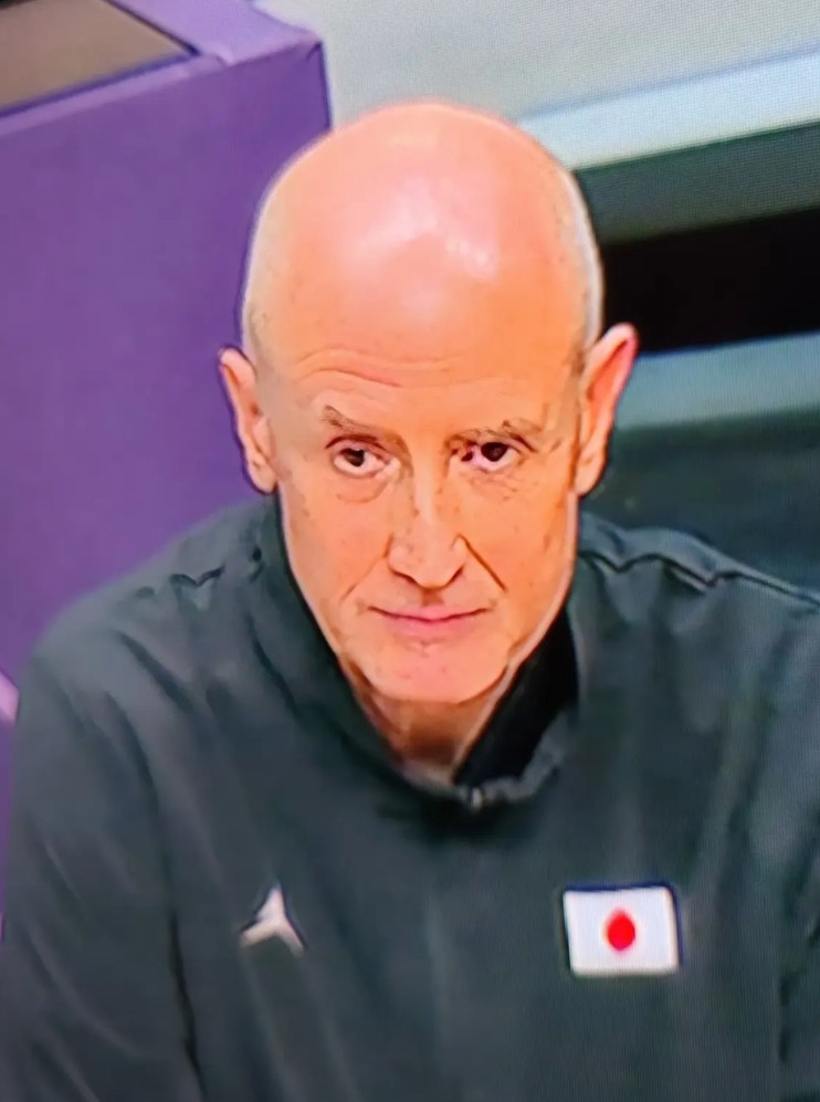很具讽刺味道的日本男篮，被国际篮联排在亚洲第二，却在亚洲杯赛上连八强都进不了，不