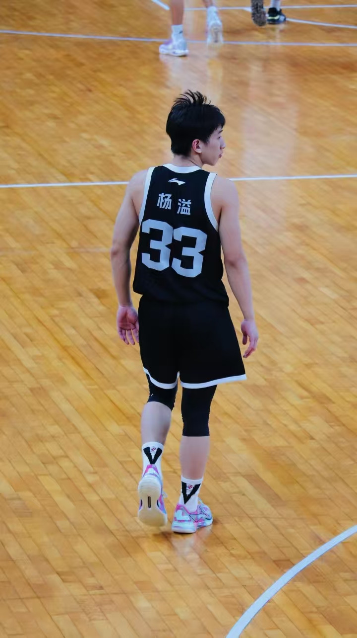 落后20分惊天逆转！广东U22登顶全运，杨溢王浩然导演翻盘奇迹