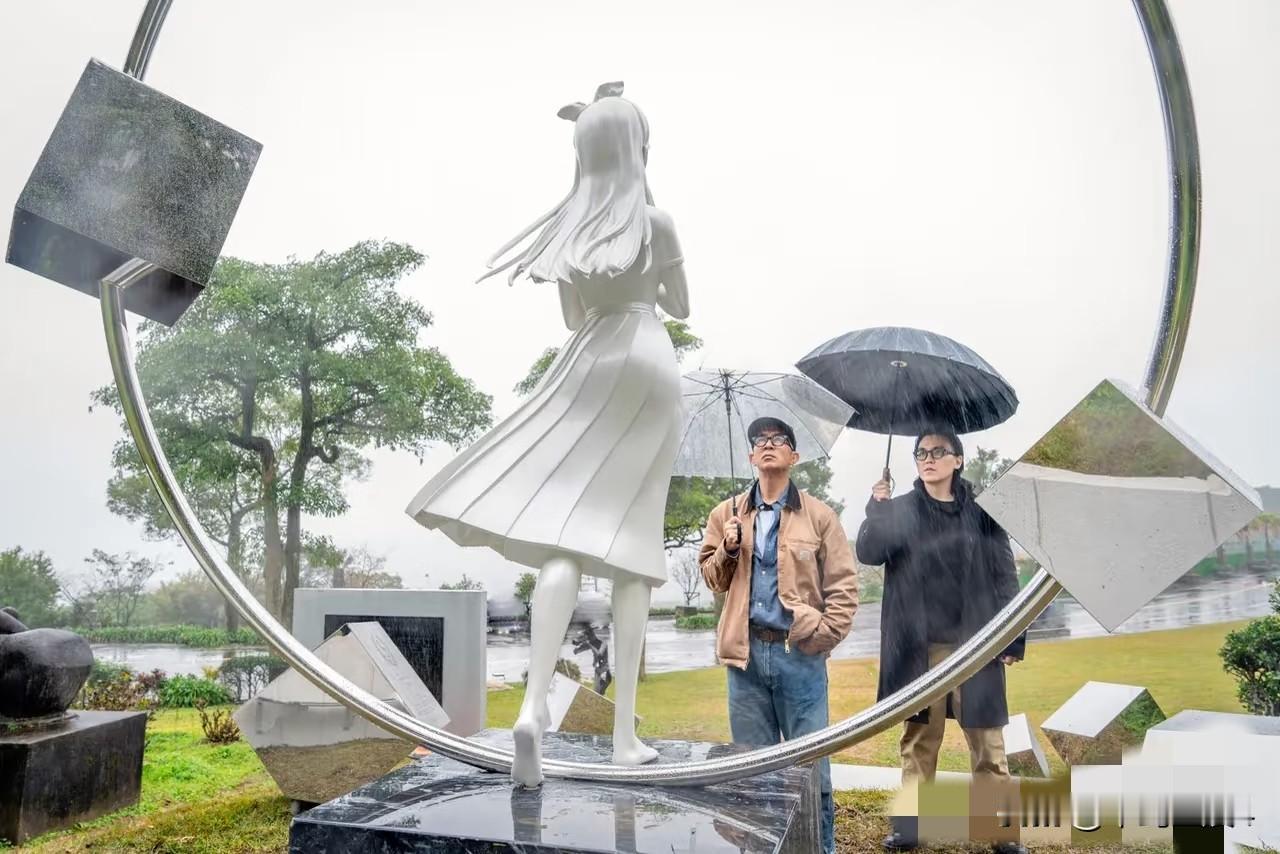 具俊烨为大S设计雕像，更多画面流出，这也不低调呀，原来一直都有拍摄记录，就是为最