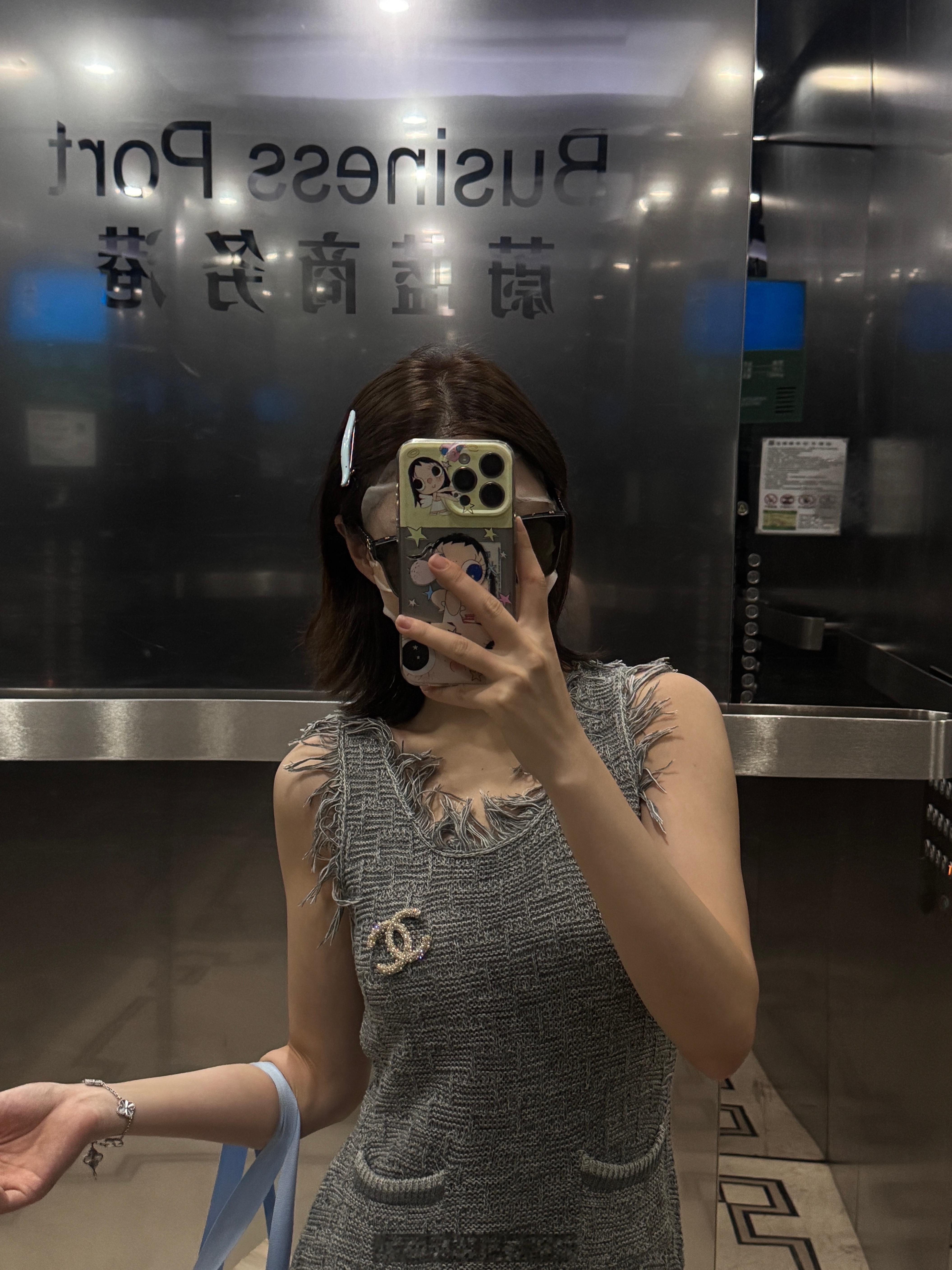 这个手机壳还挺好看的！​​​