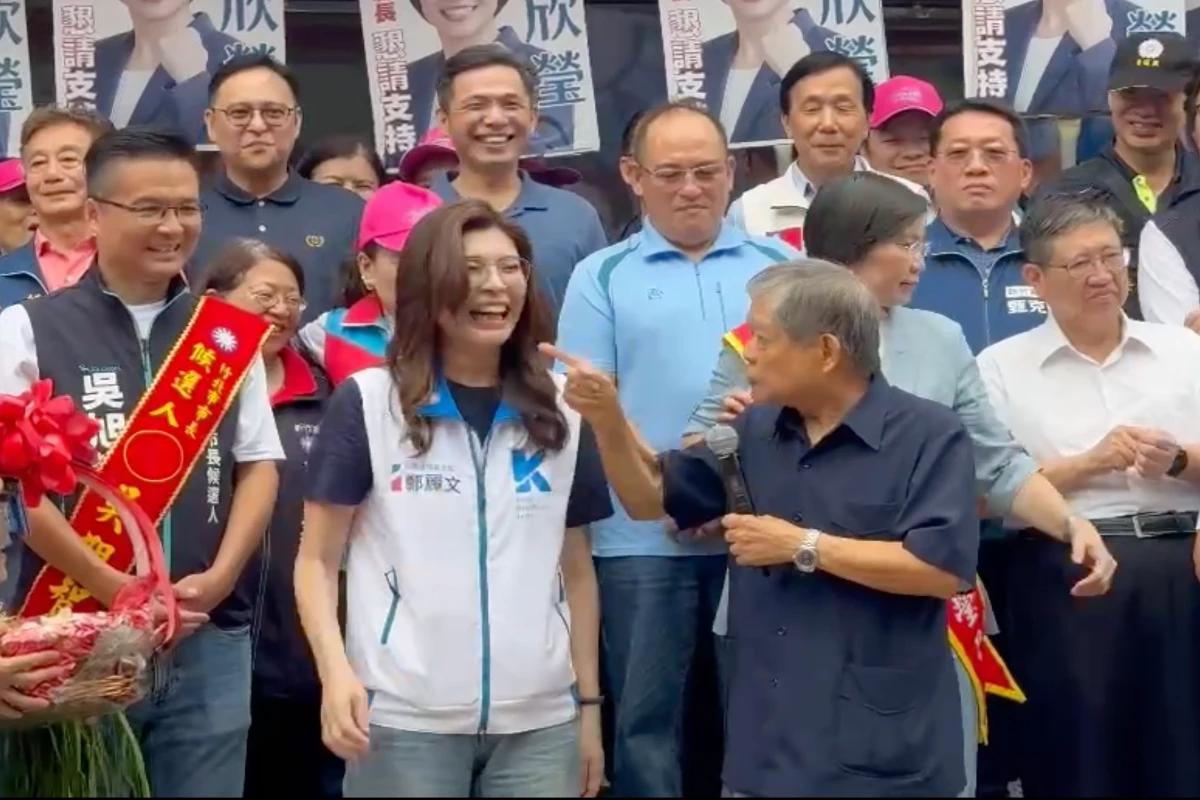 郑丽文被当众痛骂折射出国民党的隐忧。国民党新竹县长参选人徐欣莹、竹北市长参选人吴