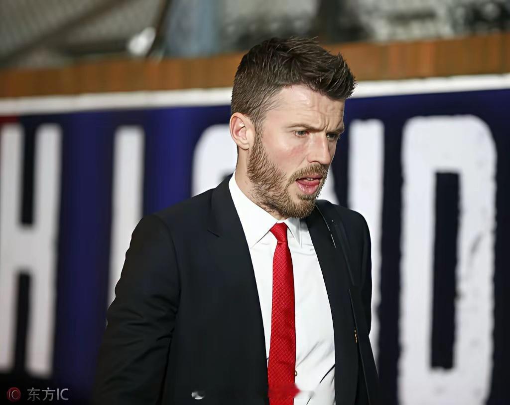 卡里克，我错了！本来认为曼联解雇阿莫林是个错误，还替他鸣不平！直到看到曼联打曼城