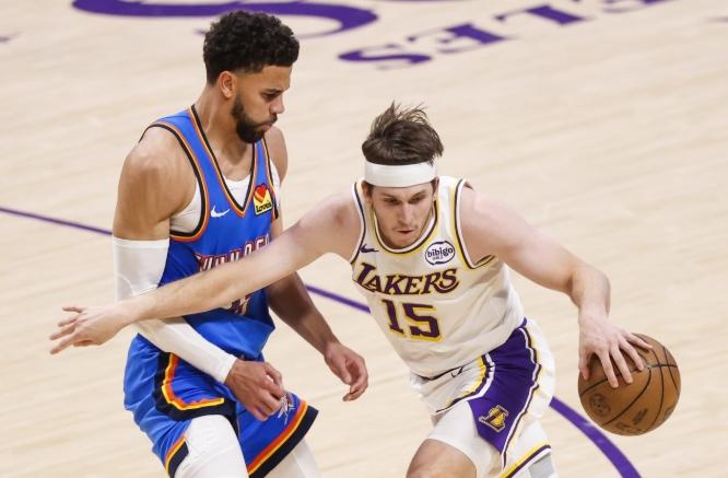 雷霆被保送，裁判针对湖人，一组数据引发网友热议。NBA季后赛西部半决赛，湖人干