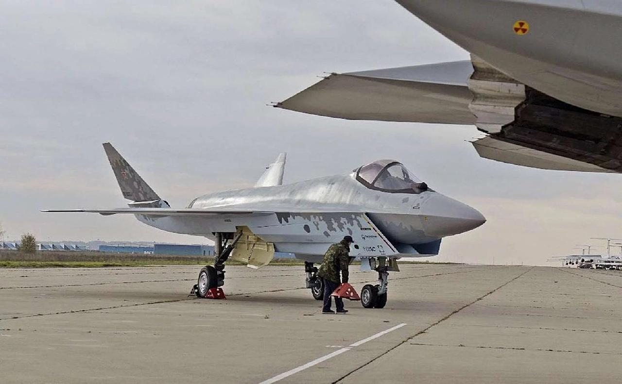 俄罗斯和白俄罗斯最近确认要联手生产苏75"将军"隐身战斗机。这架原型机现在已经进