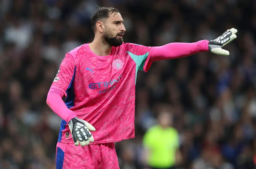 【多纳鲁马给了建议，但似乎没大帮到索默】国际米兰赛前专门致电多纳鲁马，询问博德闪