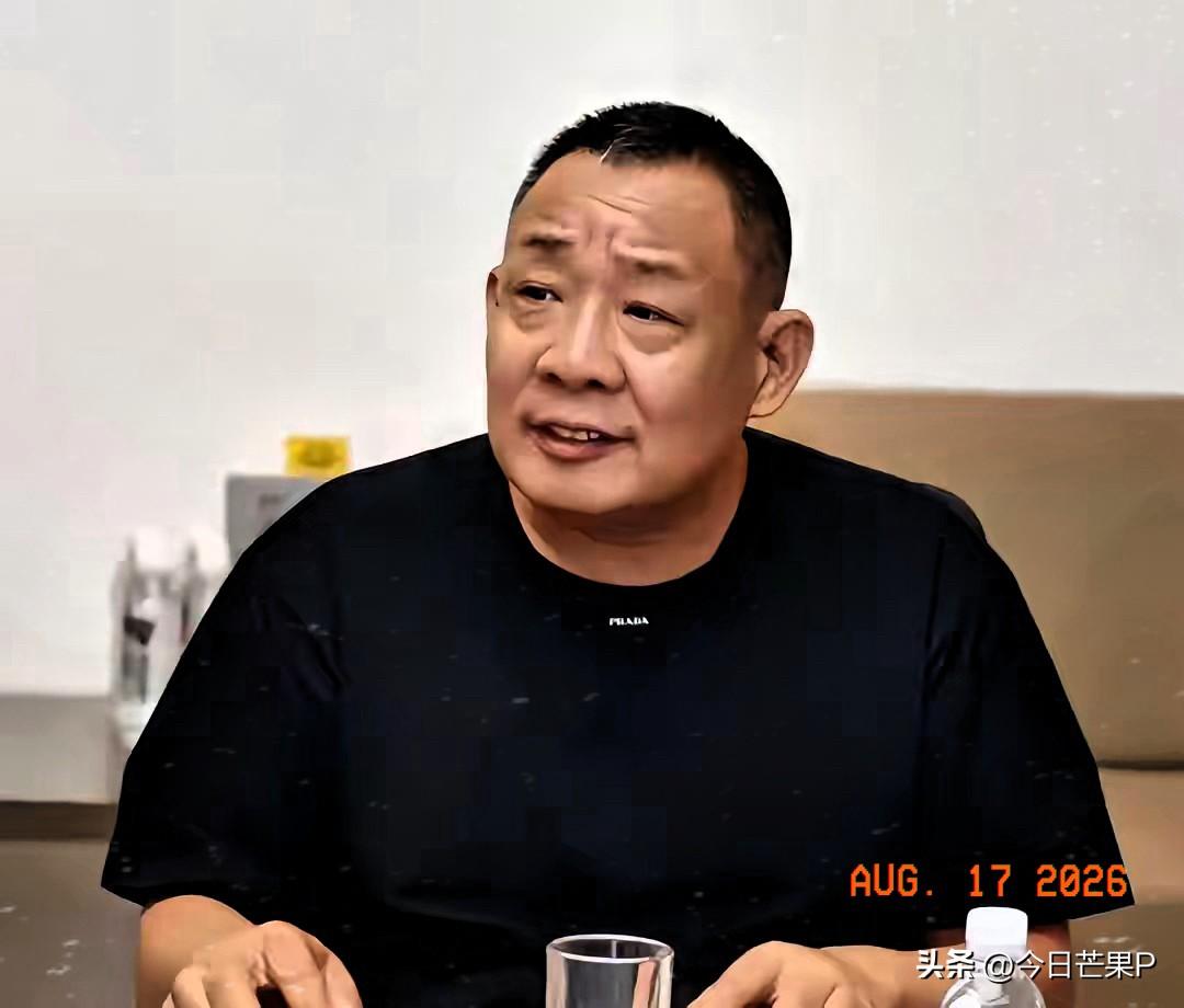 人真不知道谁会旺自己。​于东来砸65亿建“梦之城”，以为自己就是盖个楼，结果这