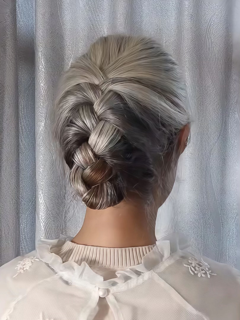 不要问为什么，狠狠记住，心眼1.飞机上，不要和空姐借笔。2.出院，不要对医生说“