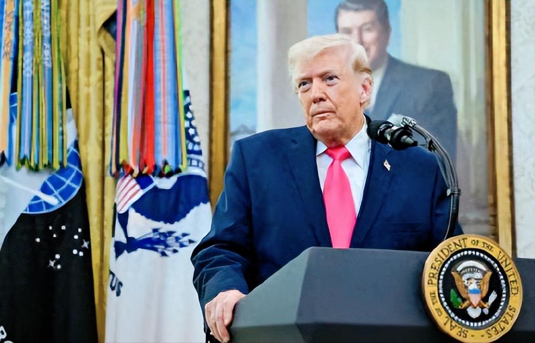 太猛了！白宫这次直接把硅谷的半壁江山都请来了，最近特朗普政府甩出重磅消息，总统科