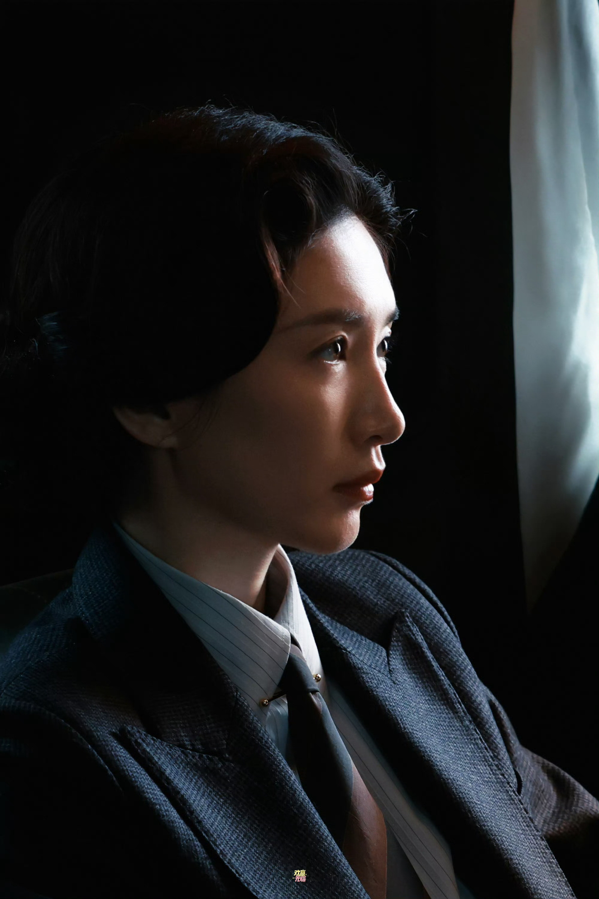 江疏影演狠角色信手拈来江疏影演上位者手拿把掐电视剧醒来谍战剧《醒来》里江疏影气场