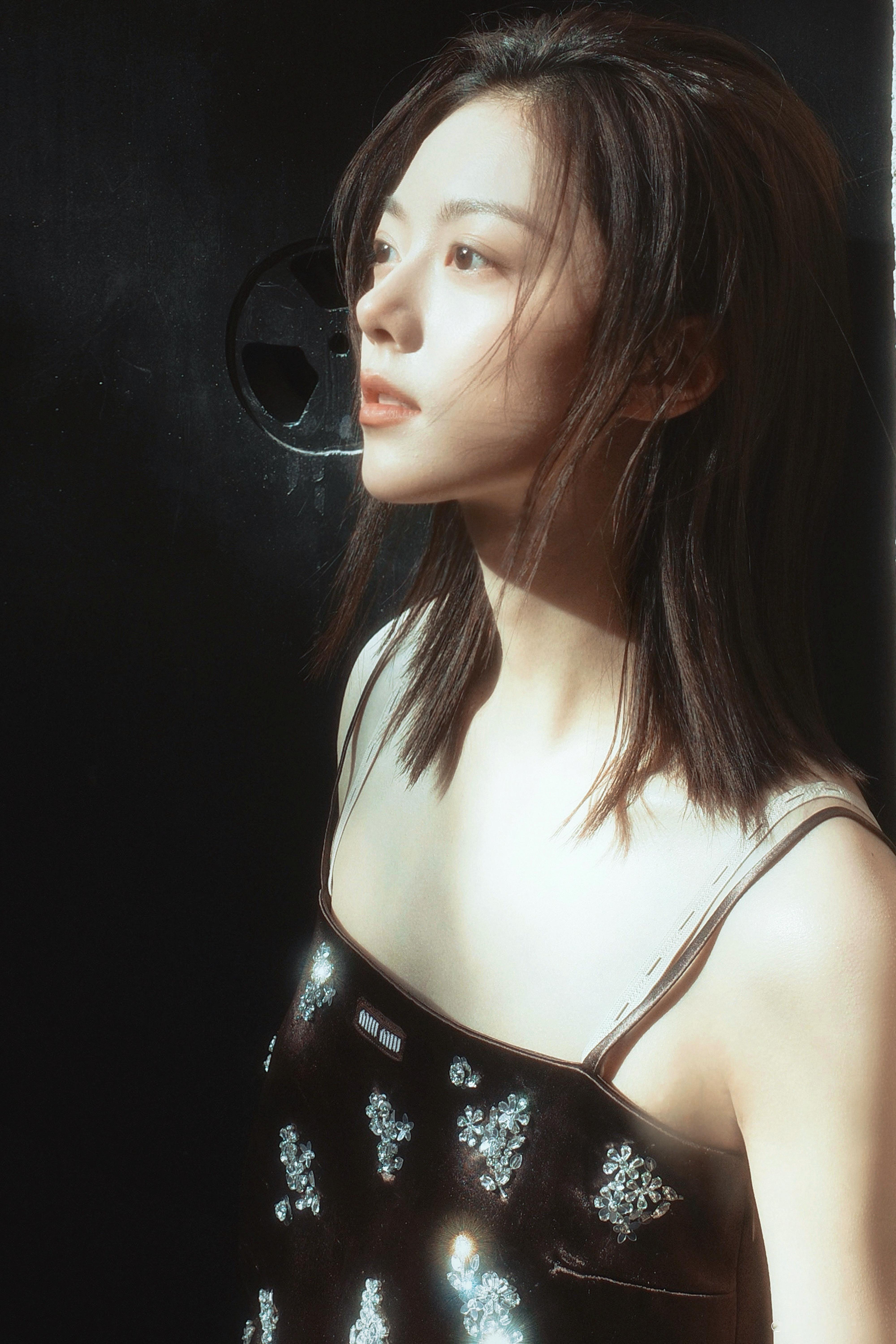 ⸝⸝赵今麦✨光落在你脸上​​​