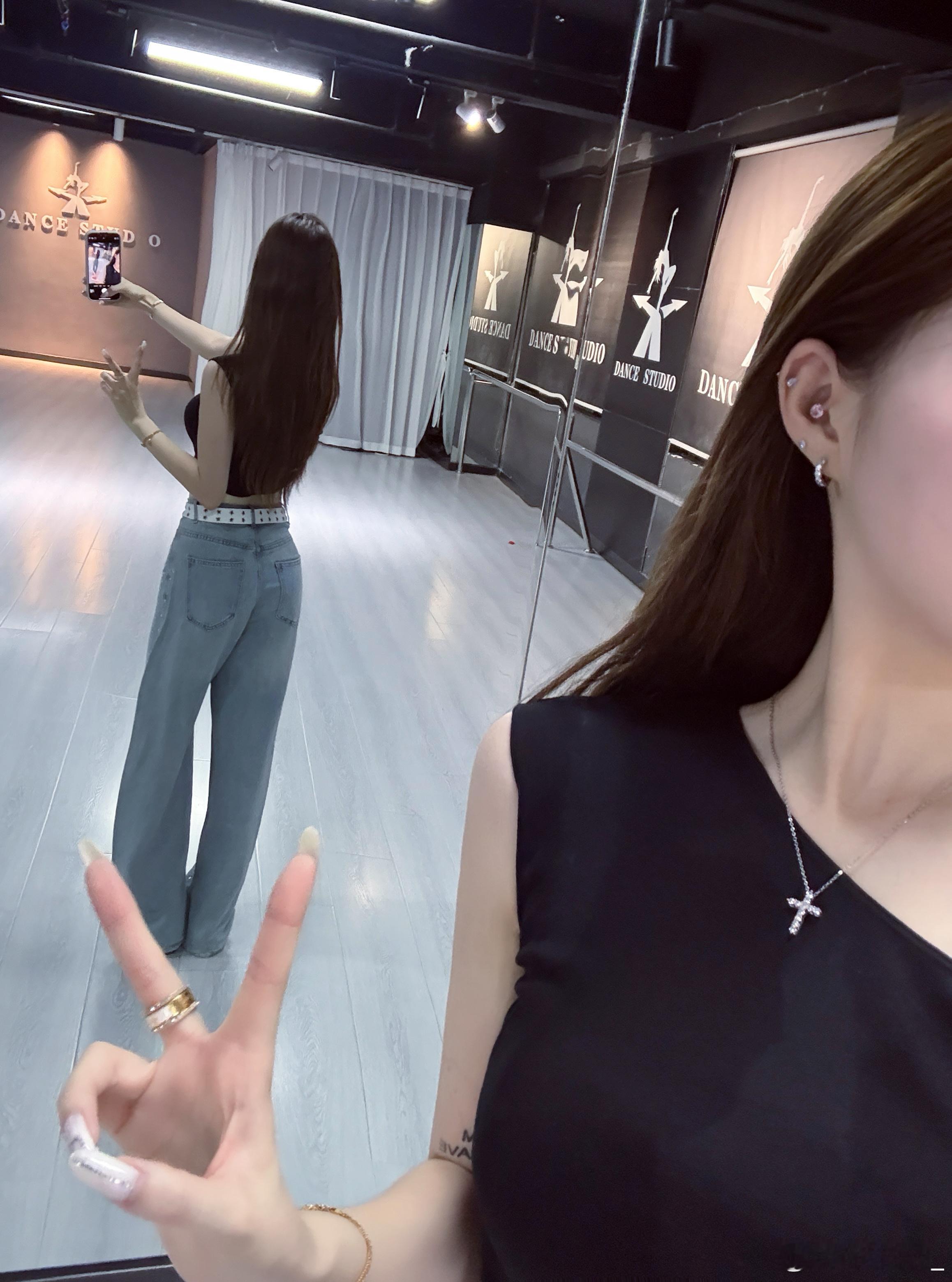 活人感☀️记录生活生活手记今日穿搭(ootd)​​​