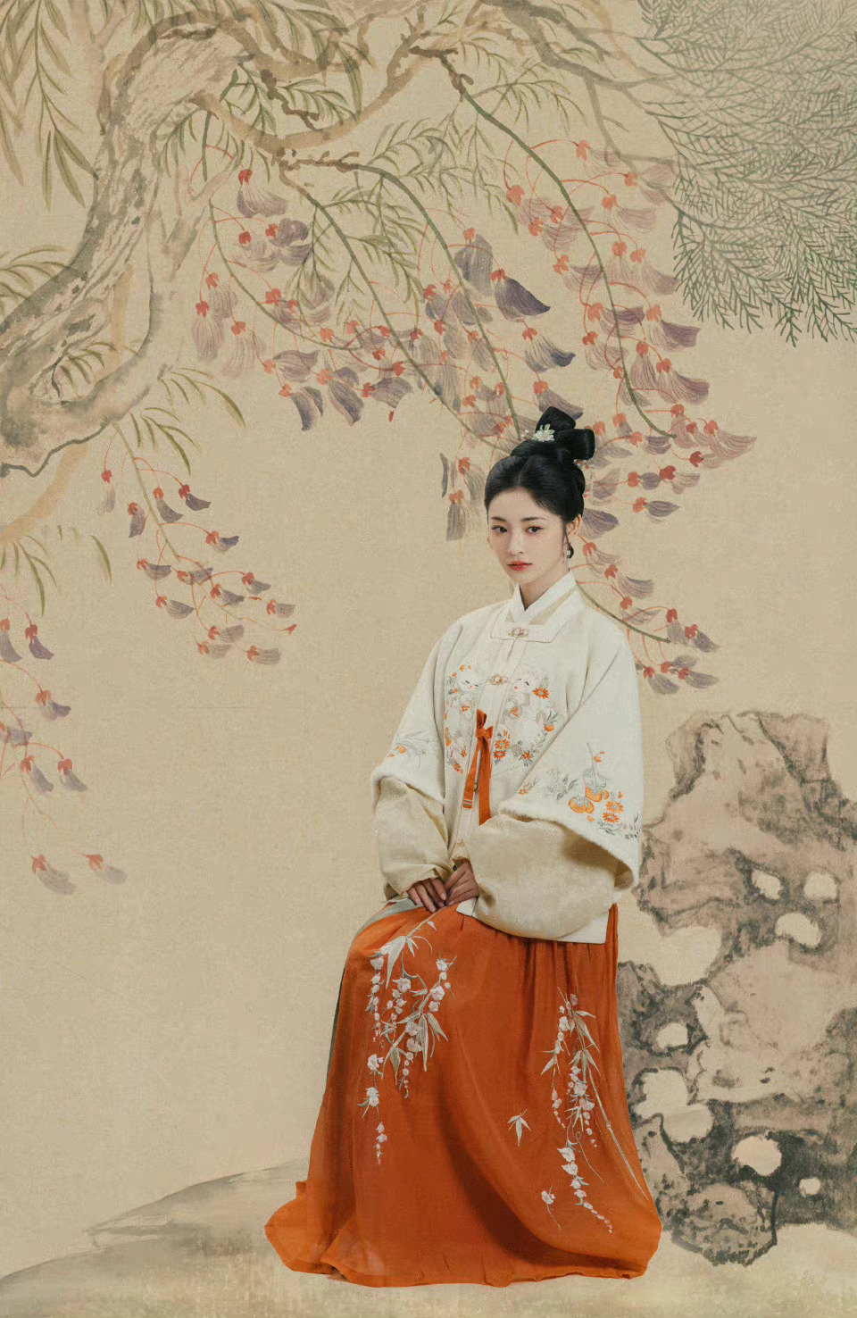 周洁琼去各大剧刷脸的题海战术漂亮是真的可以为所欲为，古装温婉现代装明艳，啥妆造