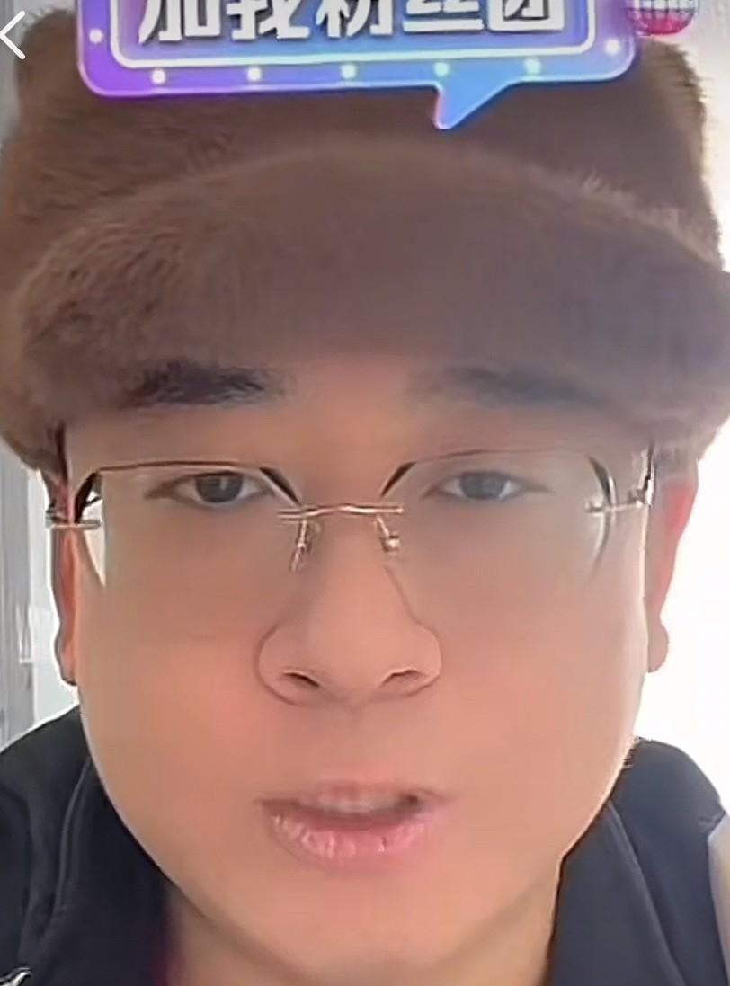 云昊握住拳头说，“咱们以后有钱有闲了，这些人一个不放过，别看这些人崩的欢，到时候