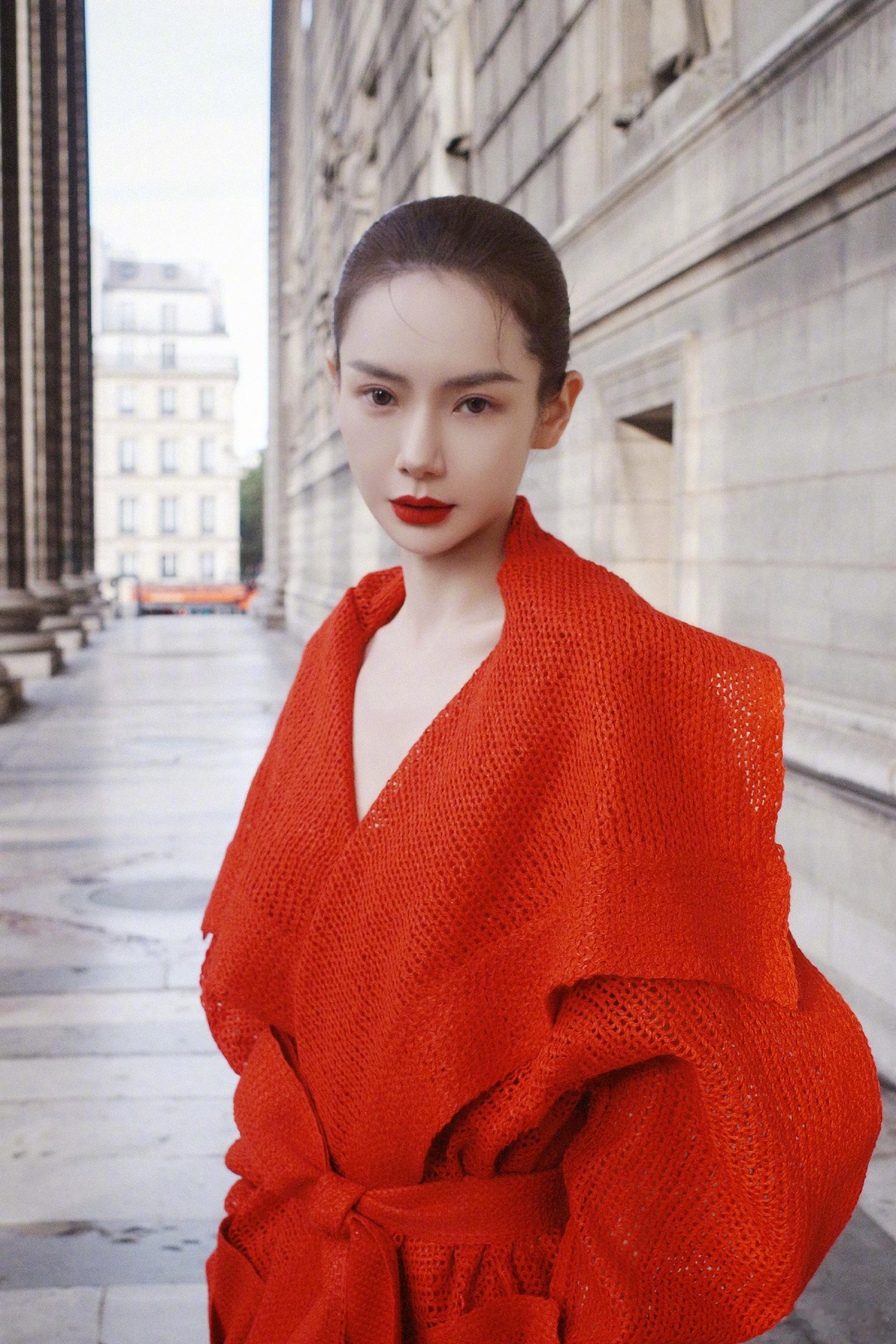 戚薇回应李承铉看中医网友问戚薇李承铉有没有看中医，戚薇回应李承铉看中医:“看了