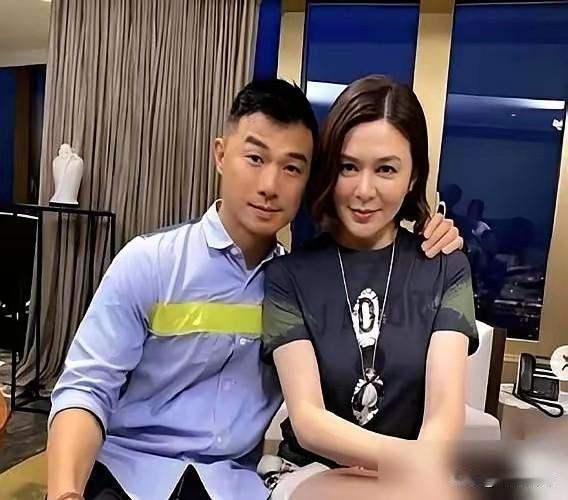 我是真搞不懂这届年轻小伙了。以前傍富婆还得遮遮掩掩，现在27岁男模Johan