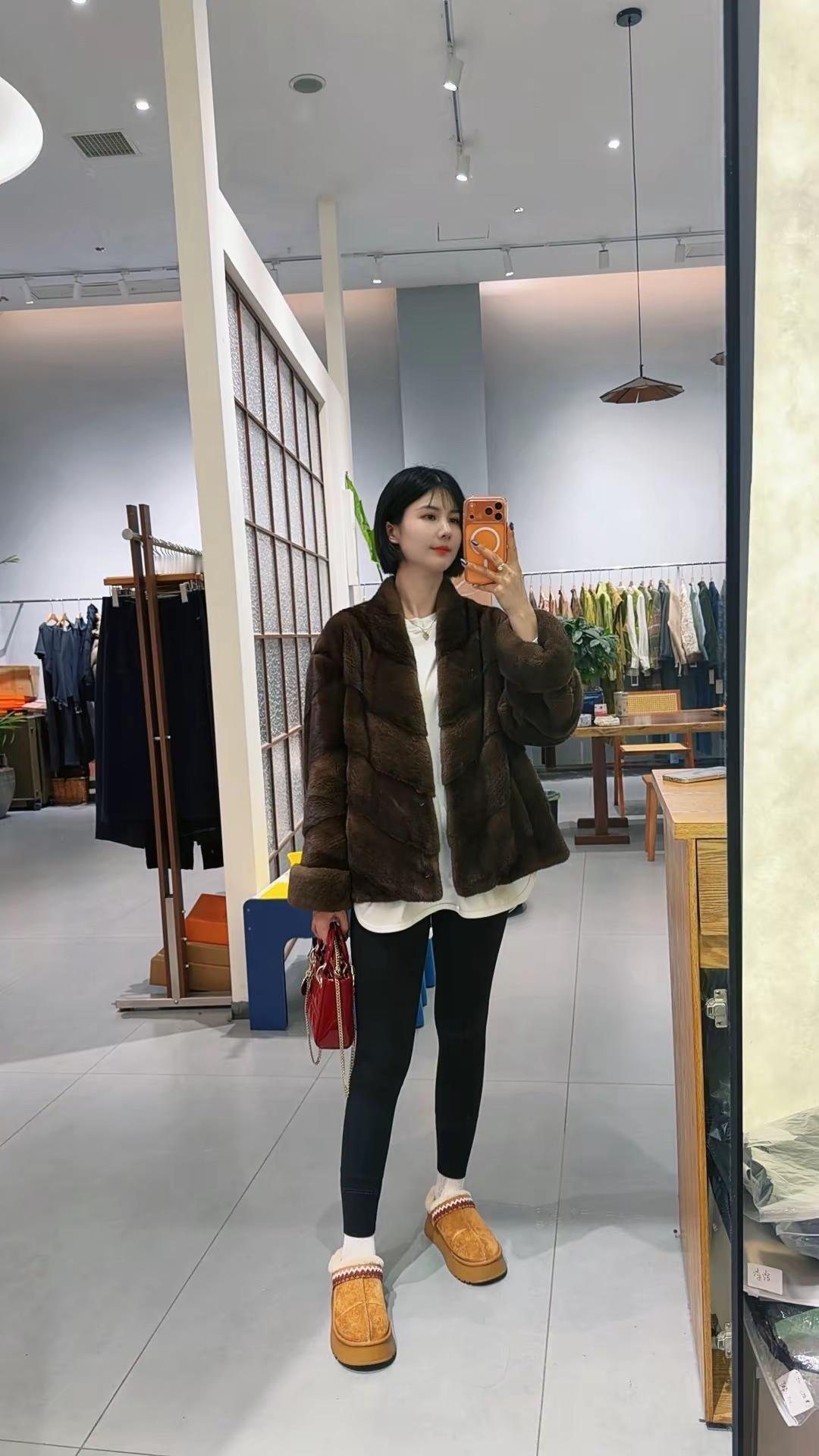 愿陪你们碎碎念念的人也能陪你们岁岁年年