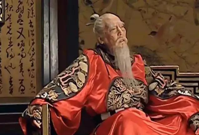 1565年（嘉靖四十四年），85岁的严嵩迎来人生终局。抄家时，严府上下乱作一团，