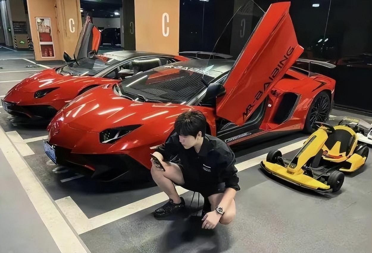 2026年4月28日，4000万粉丝探店顶流白冰偷税案曝光！三年少缴税费超900