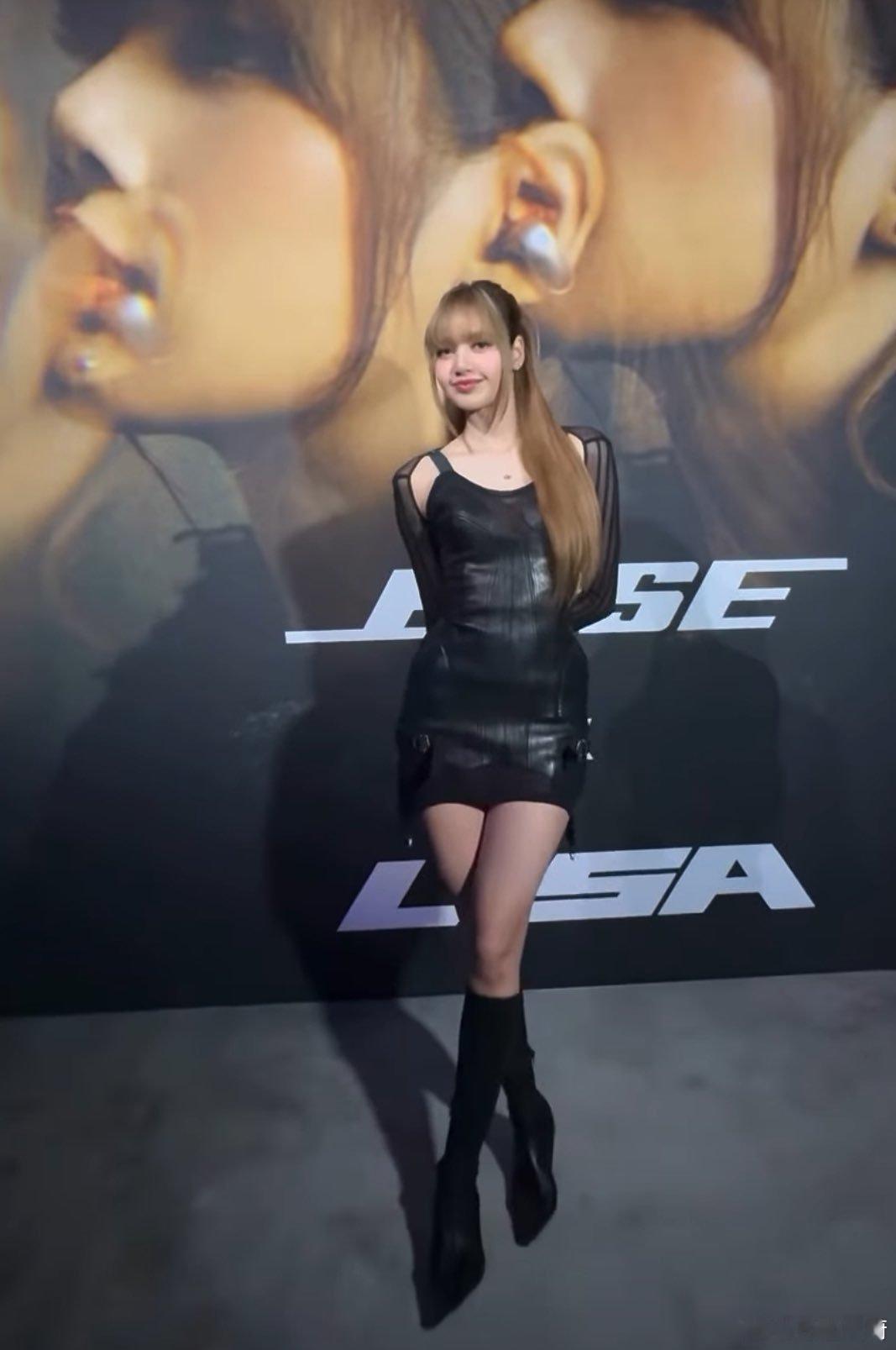 Lisa最新Bose活动上身KNWLS25春夏系列，这是Lisa第三次上身该品