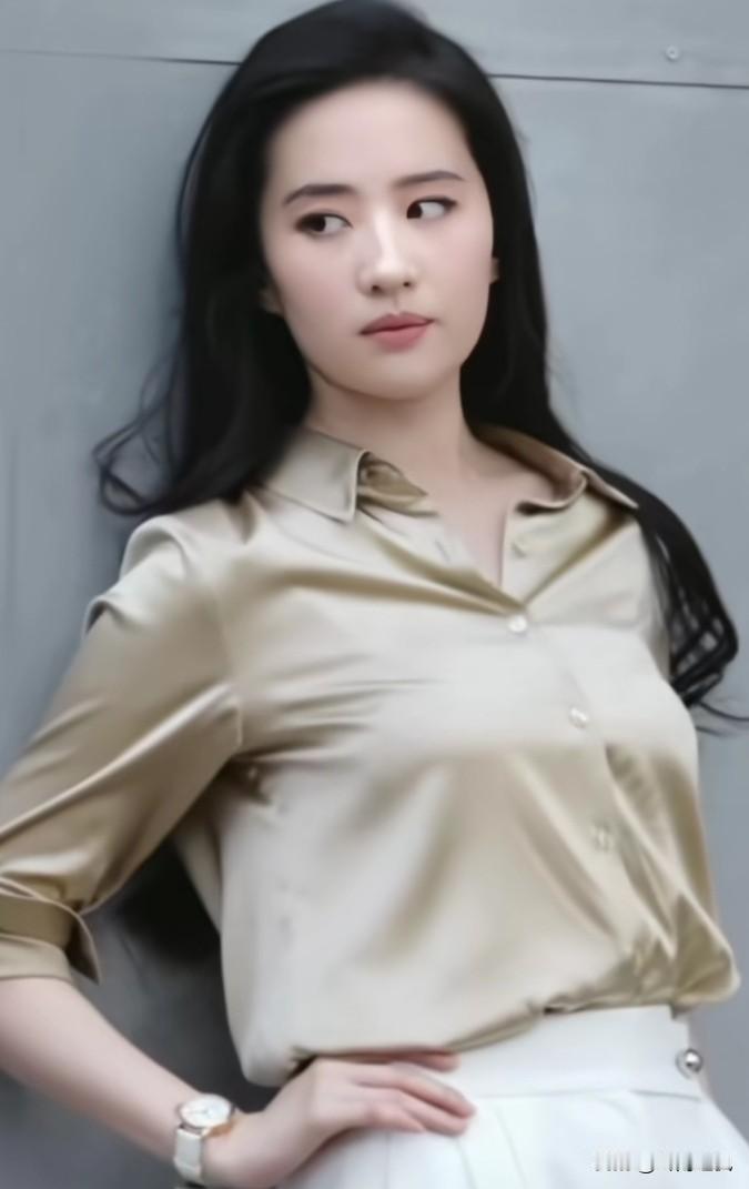 青年演员刘亦菲