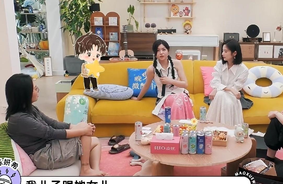 陈妍希：“我儿子和林心如的女儿是正经的青梅竹马，一个月大的时候就在一起玩，我想她