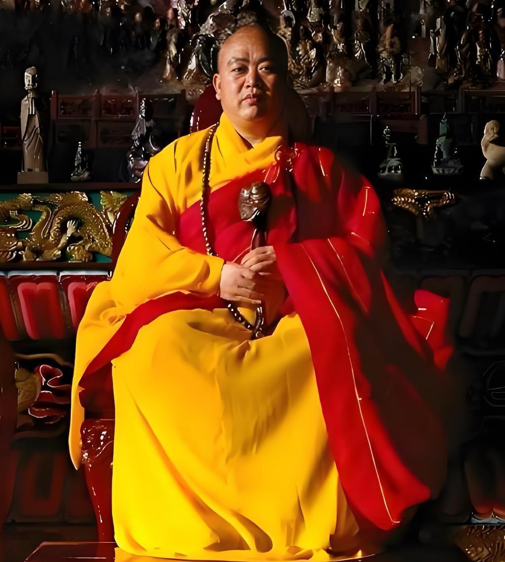 真没想到，想让释永信开光，门槛还蛮高，不是光有钱就行的：1.年龄限制在28岁以