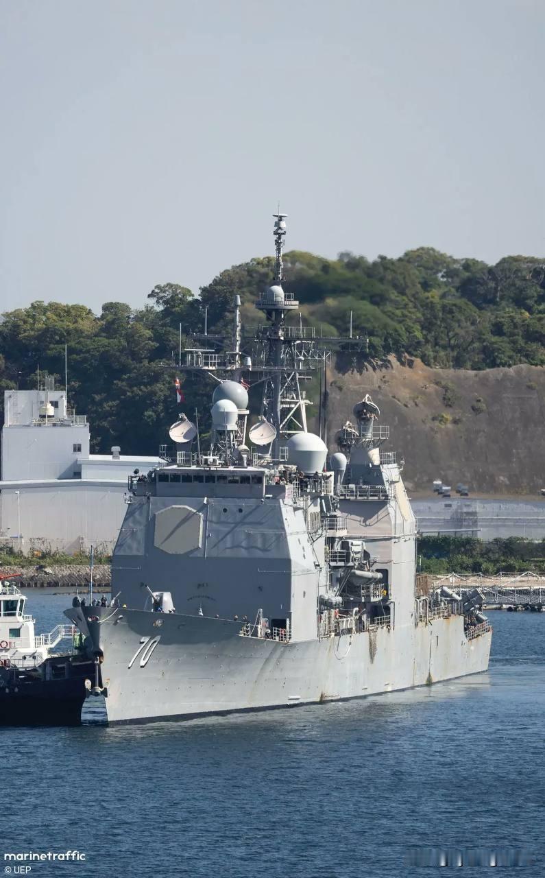 🇺🇸2025年11月21日，美国海军导弹巡洋舰“伊利湖”号（CG70）在美