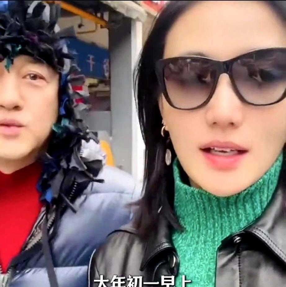 离婚声明墨迹未干，李亚鹏一口一个喜妹，海哈金喜一口一个鹏哥。有人撞见他俩一