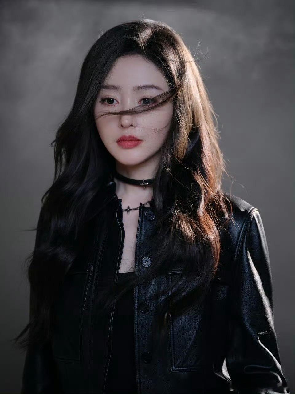 张天爱新片盲女与花猫杀青张天爱新片首演藏族盲女电影《盲女与花猫》杀青释海报！张