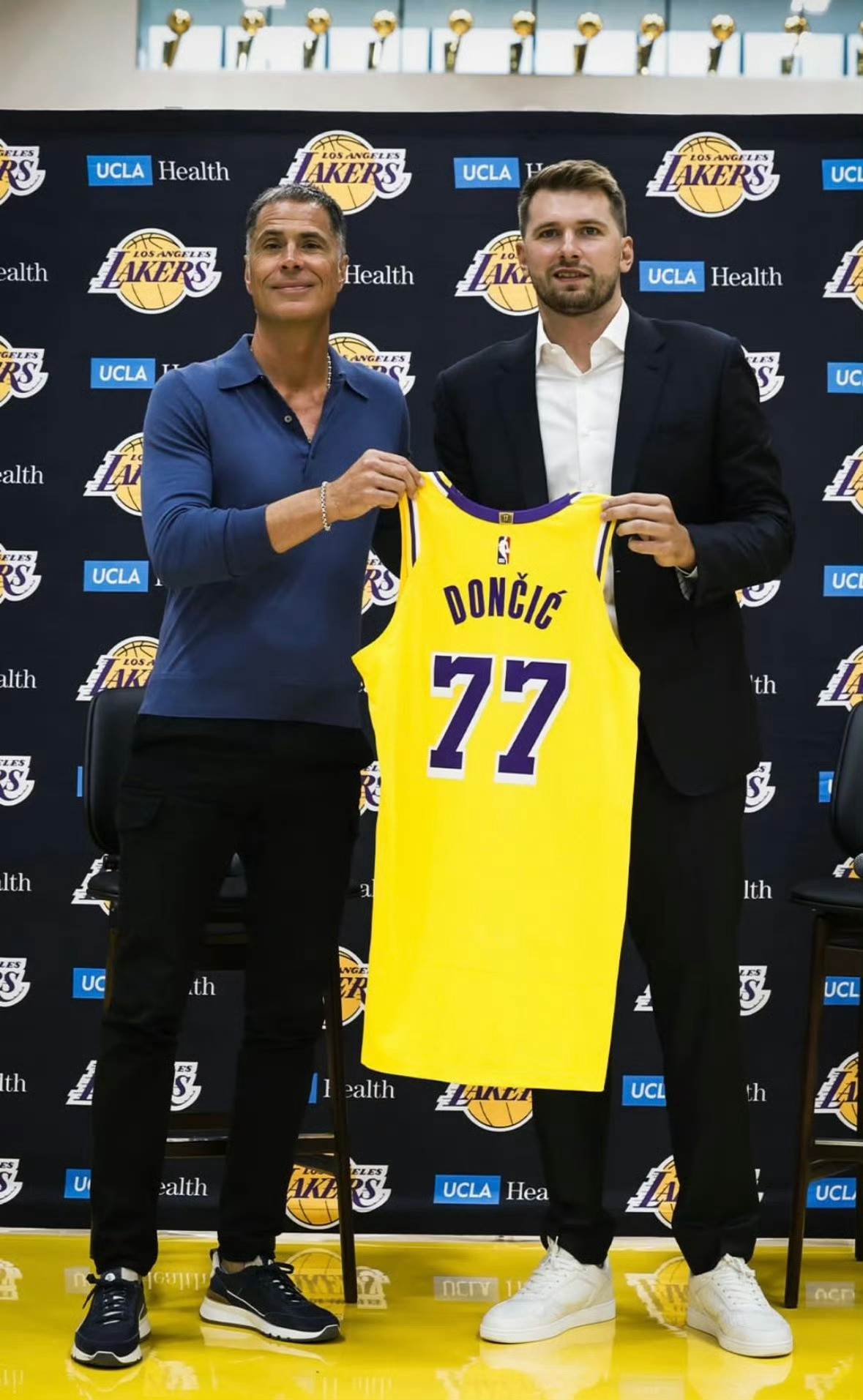 医学博士BrianSutterer：我太想知道湖人队医疗团队的真实反应了——他