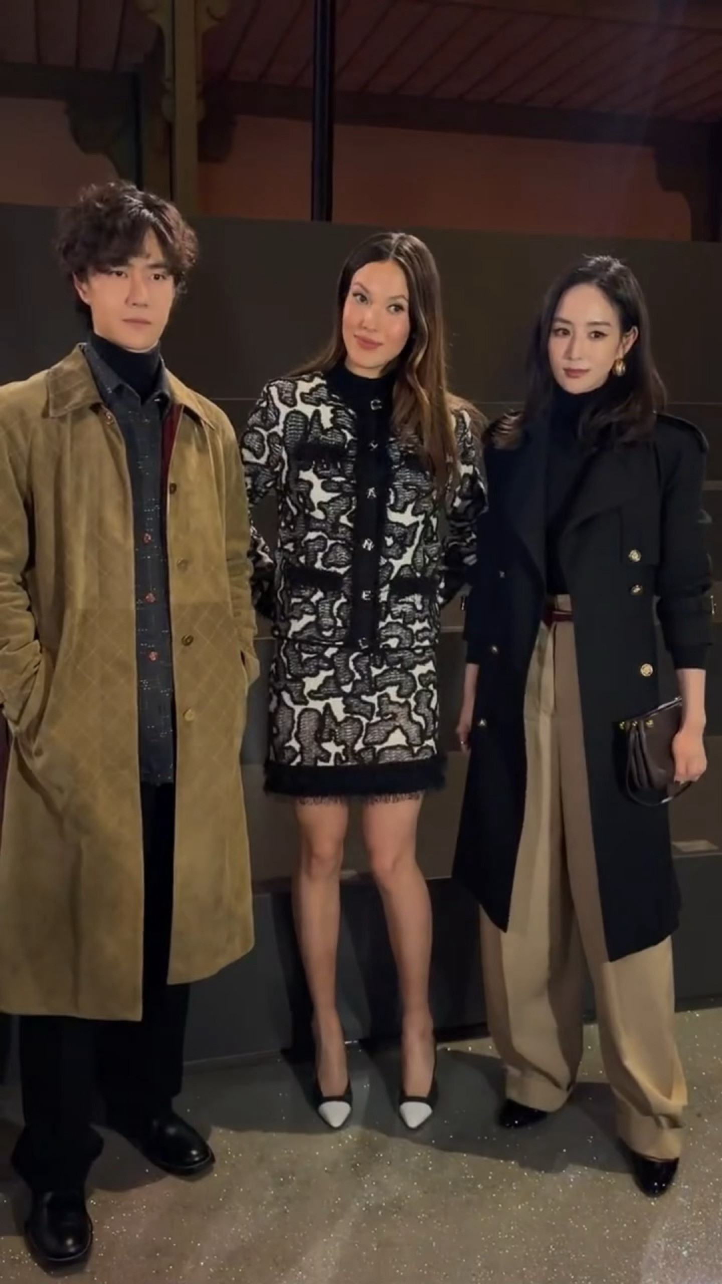 三个人同框各把各的妹王一博谷爱凌张钧甯合影王一博谷爱凌张钧甯各把各的妹