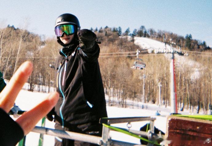 让宋威龙赵今麦演现偶的简直是天才这俩同框画面感绝了！开朗学妹撞上腹黑精英，从互怼