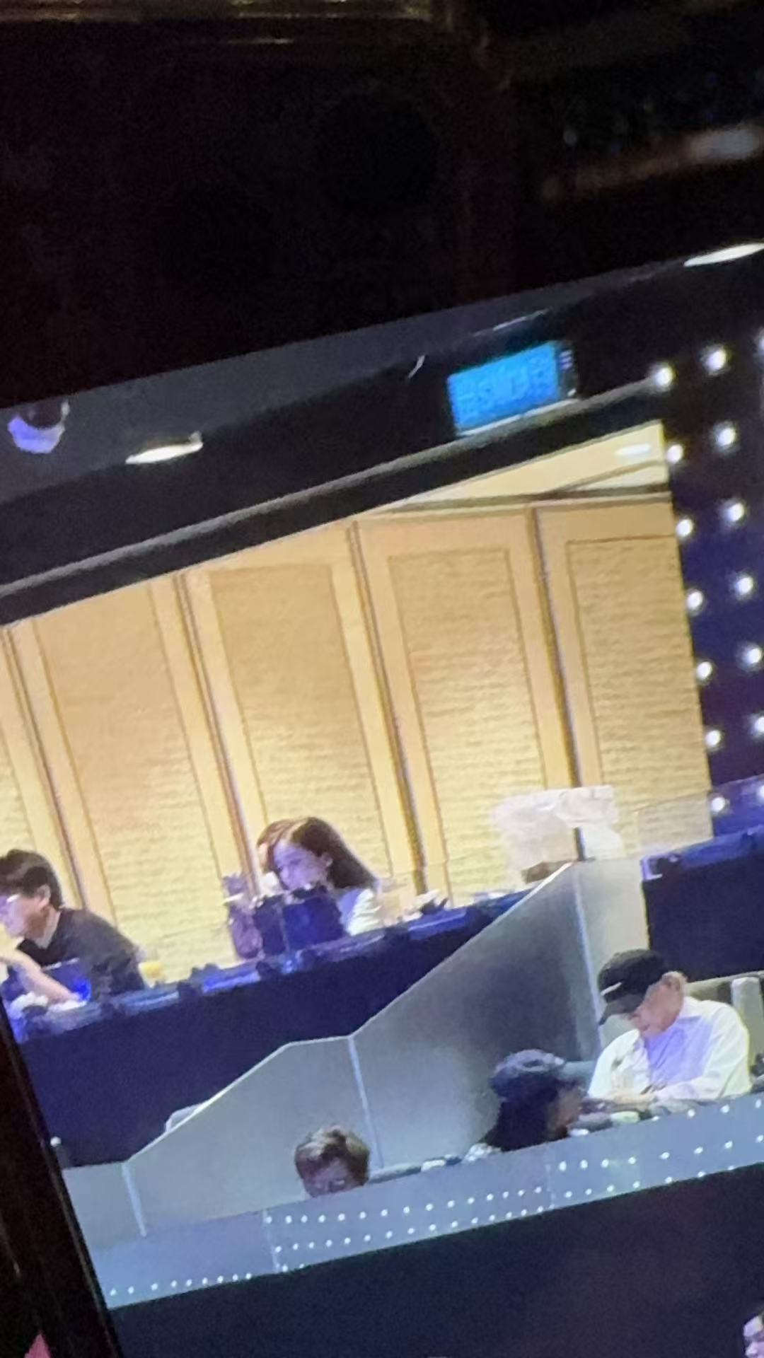 杨颖去看权志龙演唱会了angelababy看了权志龙演唱会angelababy看