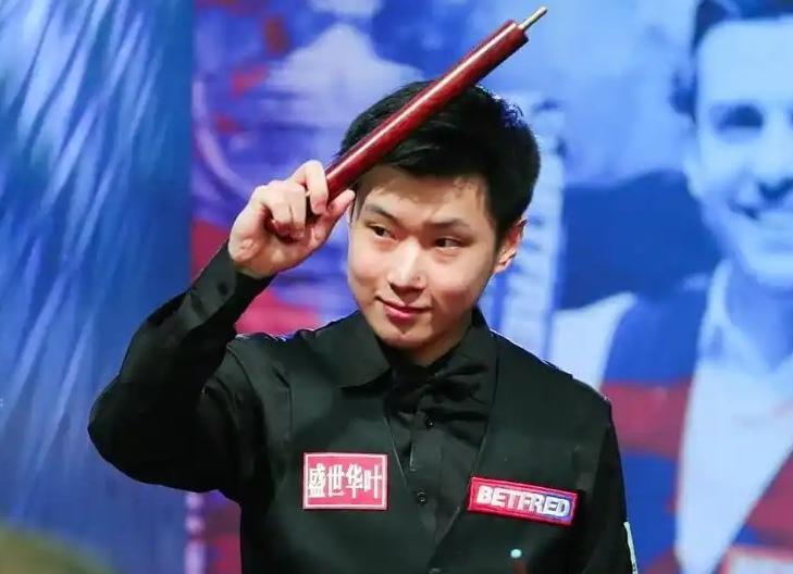 2次关键逆转，赵心童4-2干掉克星肖恩·墨菲，强势闯进四强！斯诺